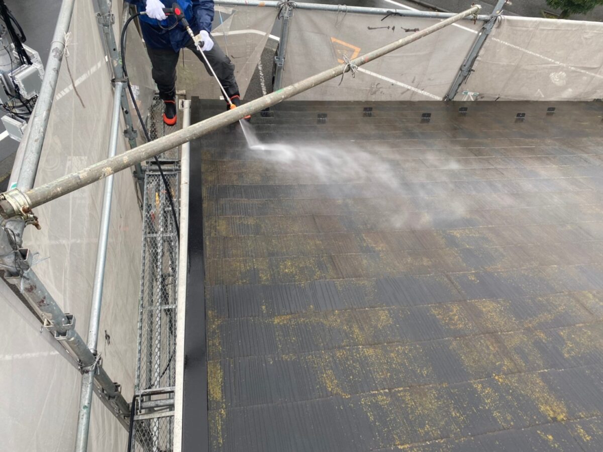 神奈川県横浜市　アパート　屋根・外壁塗装工事　施工前と高圧洗浄