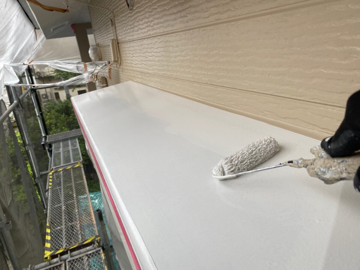 神奈川県横浜市　K様邸　屋根・外壁塗装工事　出窓屋根の塗装