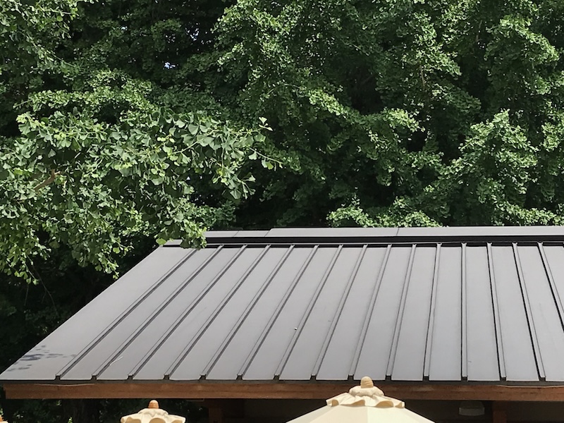 トタン屋根とは？メンテナンス方法や注意点を解説