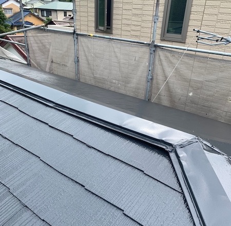 屋根の板金が浮いていると言われたらどうすればいい？