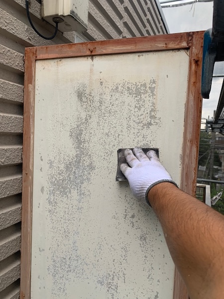 神奈川県横浜市鶴見区|アパートの外壁塗装 洗浄〜下地処理〜付帯部塗装をレポート!