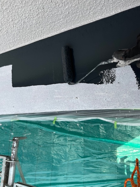 鉄部 換気フード・霧よけを塗装しました!|東京都板橋区桜川