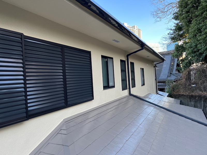 外壁塗装の3回塗りを徹底解説!下塗り・中塗り・上塗りの役割と失敗しないための注意点