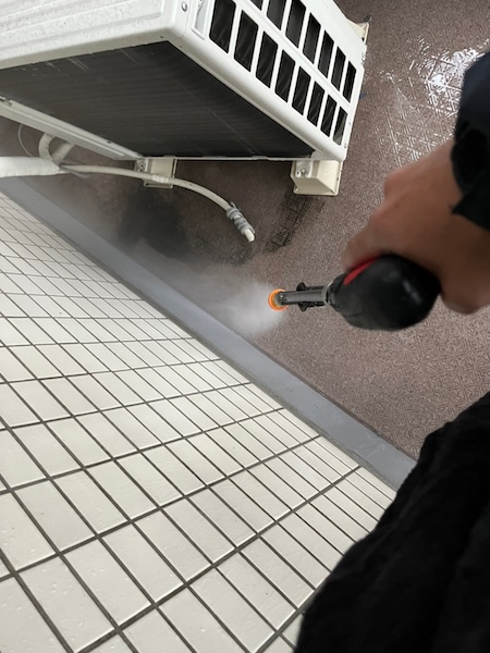 マンション外壁塗装工事のご依頼!高圧洗浄を実施しました|神奈川県川崎市