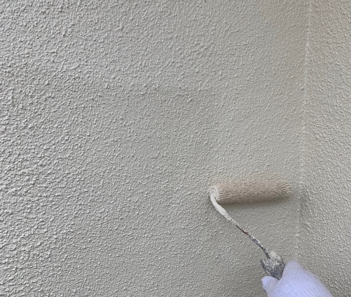 外壁塗装の3回塗りを徹底解説!下塗り・中塗り・上塗りの役割と失敗しないための注意点