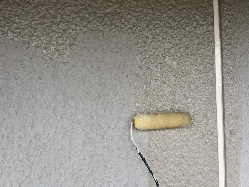 外壁塗装の3回塗りを徹底解説!下塗り・中塗り・上塗りの役割と失敗しないための注意点