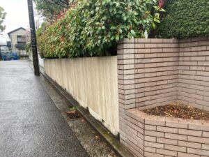 神奈川県横浜市　H様邸　高圧洗浄　車庫の塀塗装　門塀塗装