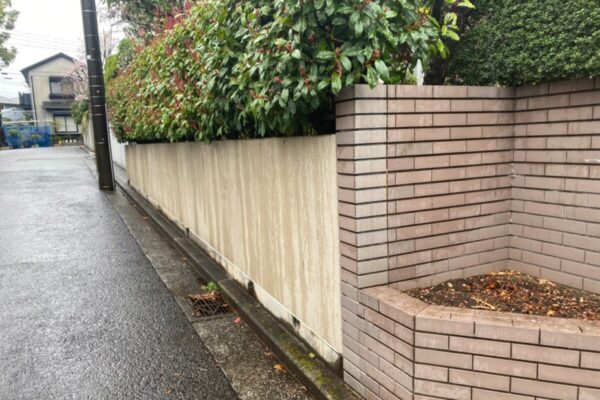 神奈川県横浜市　H様邸　高圧洗浄　車庫の塀塗装　門塀塗装