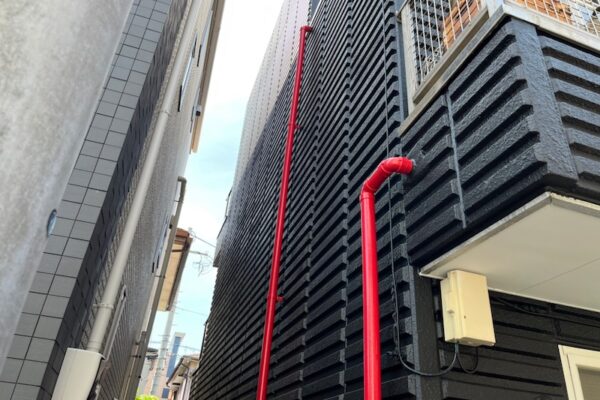 外壁塗装を行いました！外壁はブラックに塗り替え！｜神奈川県横浜市鶴見区