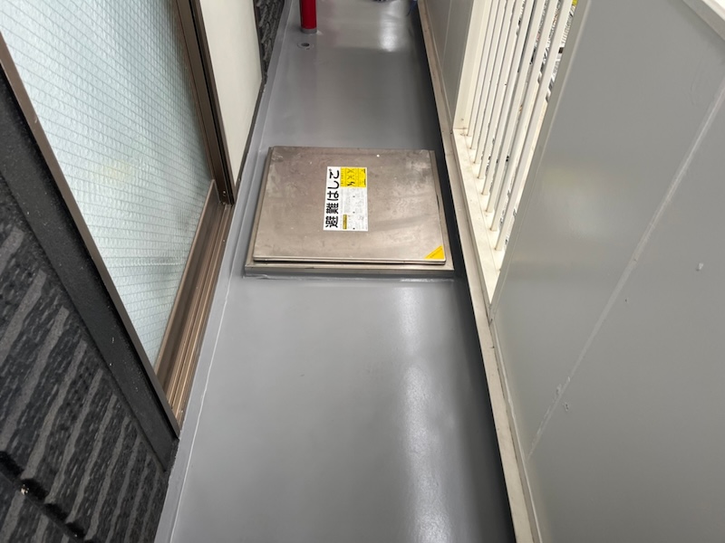 ベランダ防水工事 コンクリート防水からウレタン防水に新しくしました!|神奈川県藤沢市